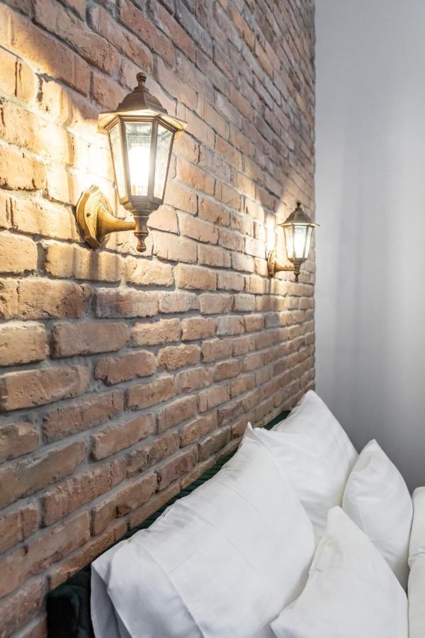 Stunning Apartment In The Hearth Of Boedapest Buitenkant foto